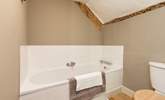 This is the en suite bathroom for the master bedroom. - Thumbnail Image