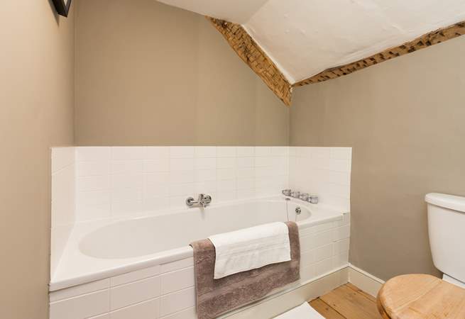This is the en suite bathroom for the master bedroom.