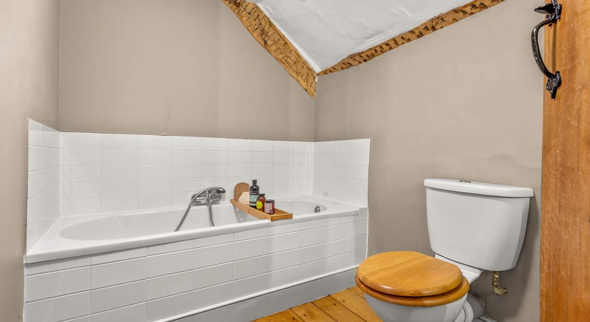 This is the en suite bathroom for the master bedroom.