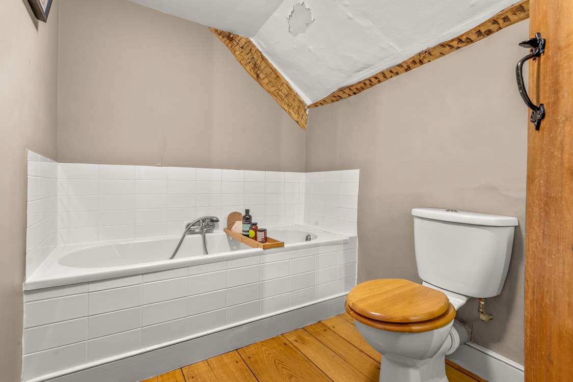 This is the en suite bathroom for the master bedroom.