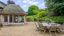 Such a lovely spot for dining al fresco.