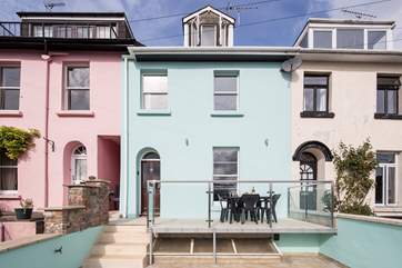 Sea Tang is such an attractive and welcoming property, in such a wonderful location.
