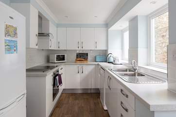 Fully equipped kitchen.