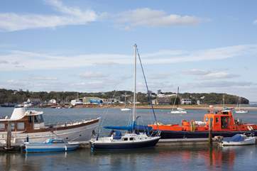 The harbour is lined with quirky house boats, one of which is a cafe.