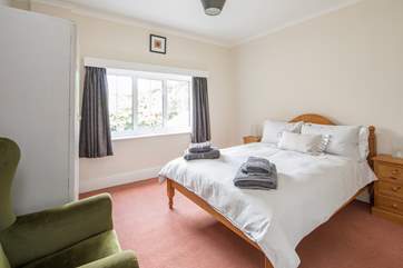 Bedroom 4 with double bed.
