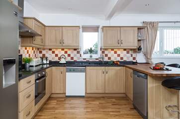 The kitchen is very well-equipped.