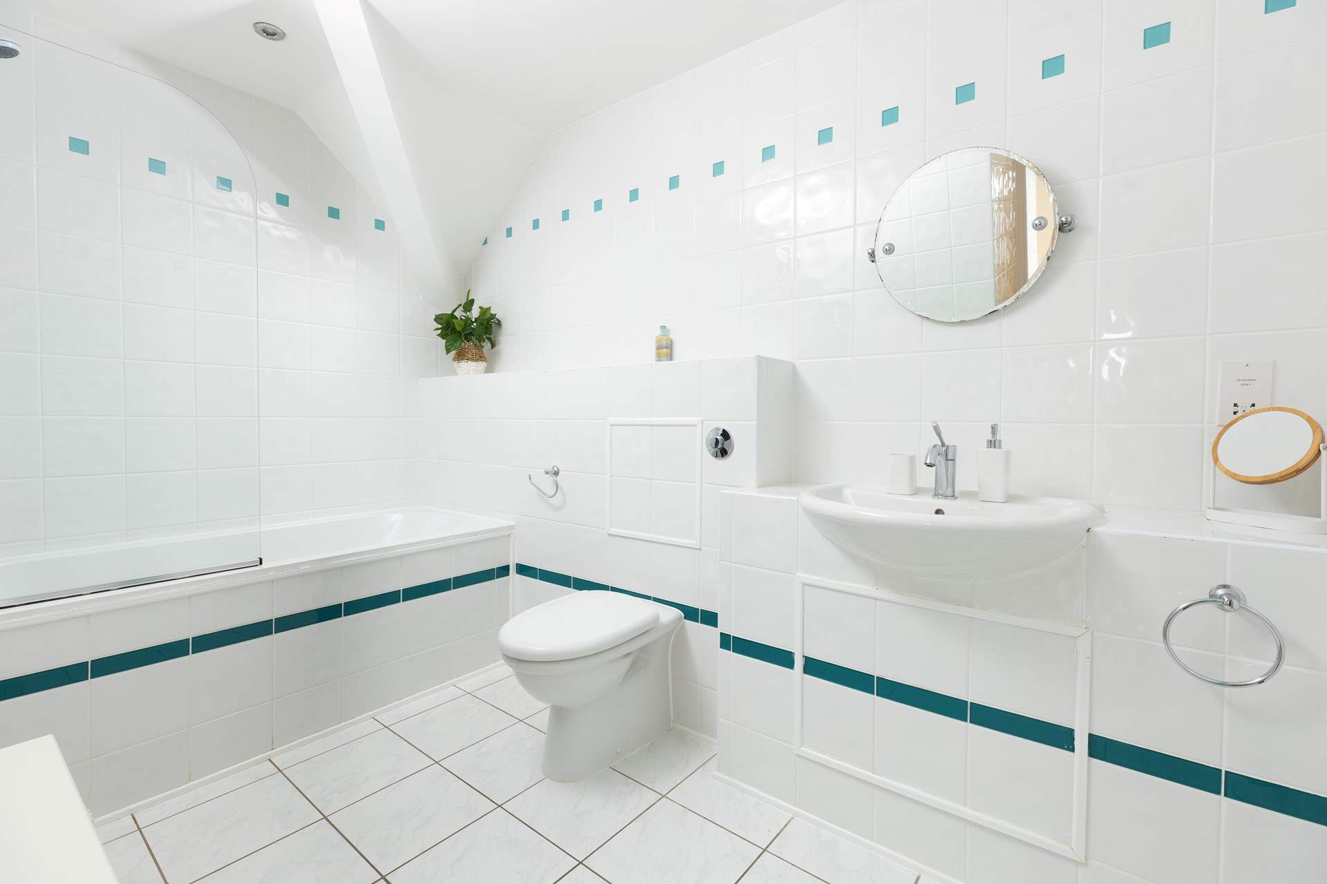 The family bathroom.