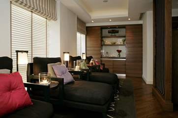 Go on, treat yourself to a spa treatment. The perfect way to complete the perfect holiday at 5 Dart Marina.