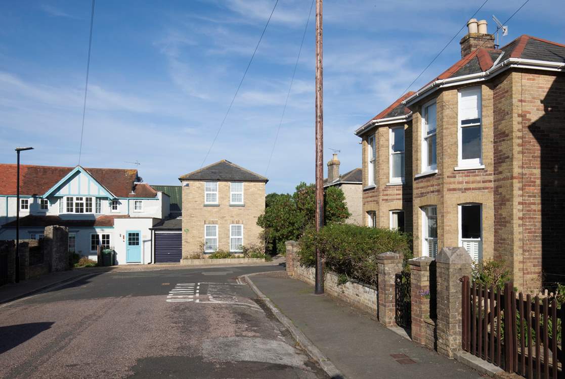Perfectly located on a quiet street in the centre of Seaview village.