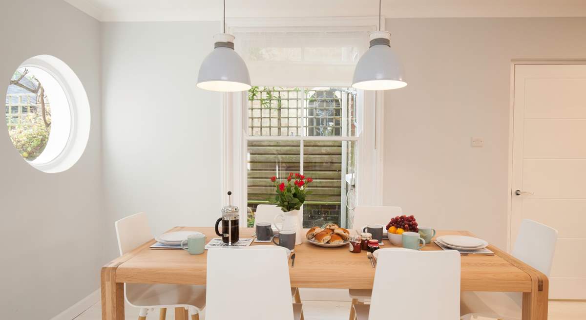 Plan your day's adventures together over breakfast at the dining-room table.