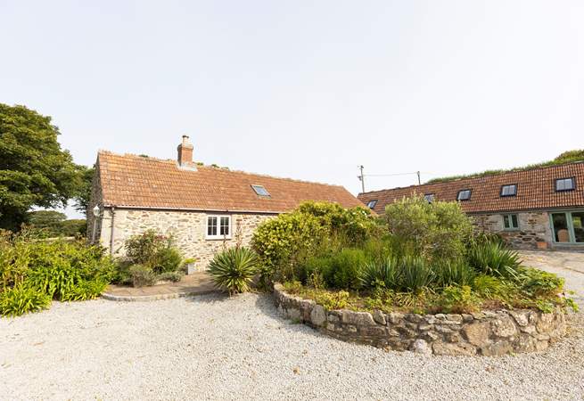 Lavender Barn is a converted barn just across the courtyard from the owners' home, Pilates and Massage studio. 