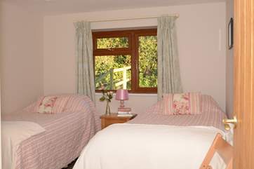 The pretty twin room.