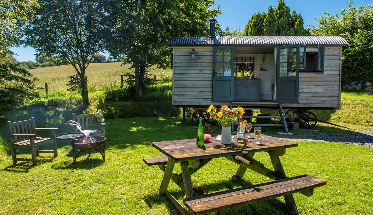 Have a picnic in the sunshine - bliss.