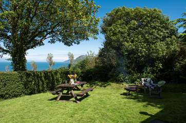 Cook up a scrummy supper on the fire-pit barbecue.