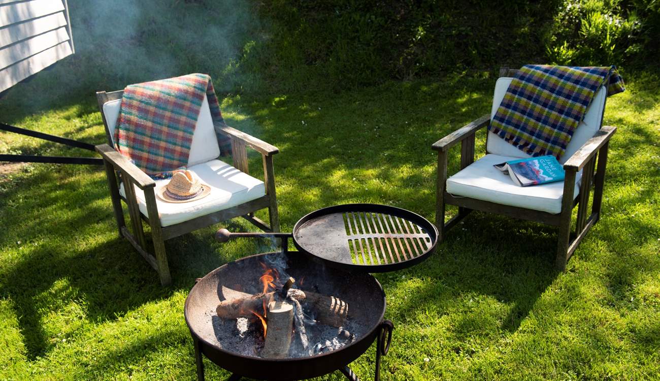 Light the fire-pit and chill out whilst
supper cooks away.