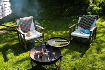 Light the fire-pit and chill out whilst
supper cooks away.