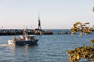 Verity stands guard overlooking Ilfracombe harbour.