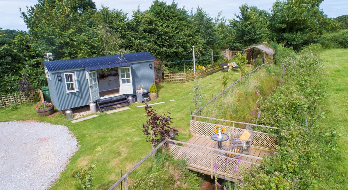 Duck's Puddle is in its own garden setting with a lovely additional seating-area on the bridge over the stream.