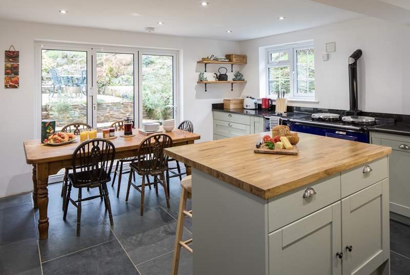 A wonderfully designed and fully equipped kitchen. Perfect for whipping up a feast.