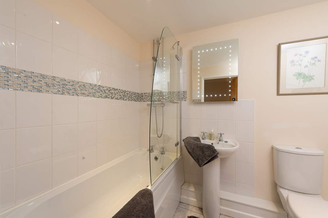 This is the en suite bathroom for the master bedroom.