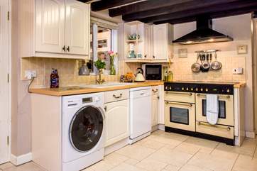There's a wonderful range cooker ideal for cooking up meals for a crowd!