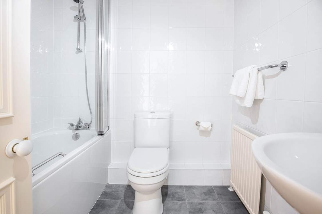 The family bathroom.