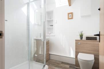 The light shower-room.
