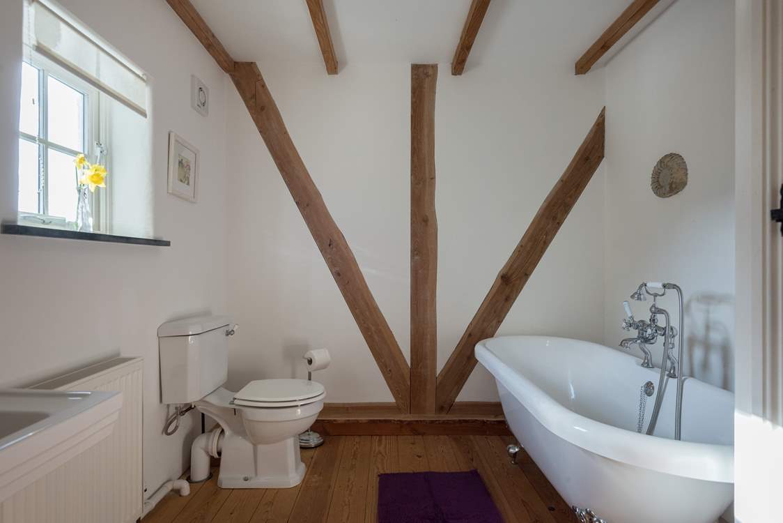 The second bathroom for the two further bedrooms.