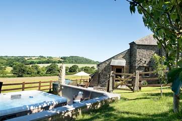 Welcome to Tregada Barn.