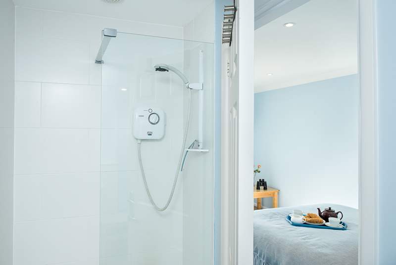 Bedroom 2 has an en suite shower-room.