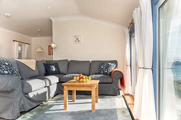 The open plan living/dining-room makes for a sociable holiday.