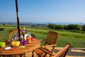 This must be one of the best al fresco dining views in Cornwall!