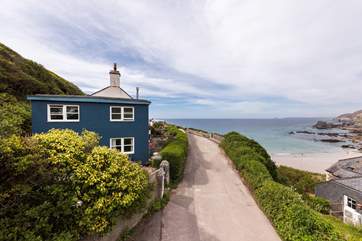 The Hygge is set on a small private road directly above Trevaunance Cove in St Agnes.