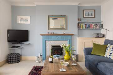 There is a wood-burner effect stove for chillier evenings.