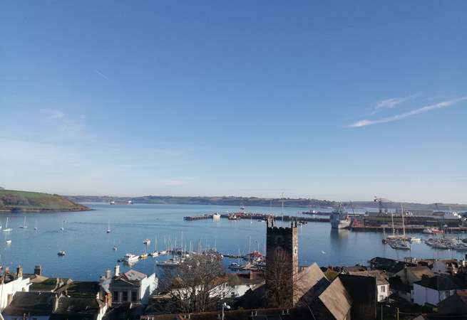 The view from 3 Thetis Place... watching the boats out on the water is absolutely mesmerising!