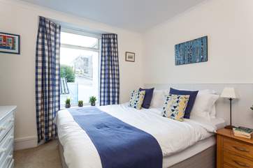 This bed can be a fabulous super -king or two twins for extra flexibility (Bedroom 2).