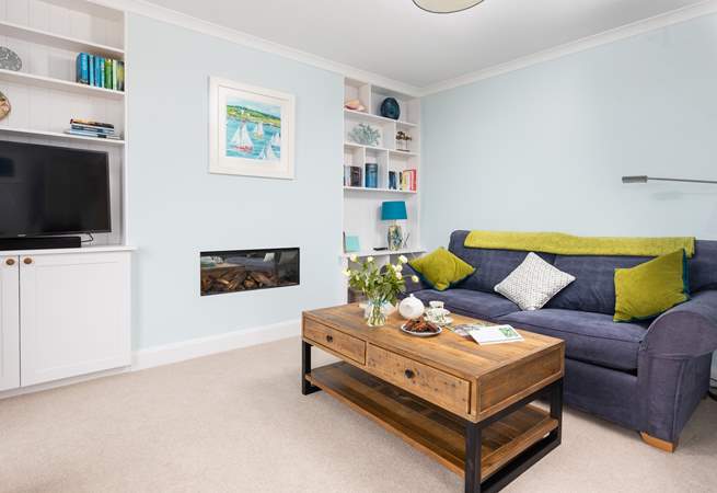 Enjoy cosy nights in front of the electric fire. 