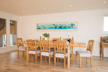 With dining for eight, this is the perfect place for spending quality time together with family and friends.