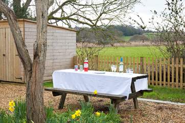 A peaceful garden with lots of wildlife spotting opportunities!