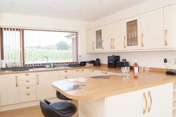 This property is equipped to be a real home-from-home with many extra items such as an additional electric mini-oven and a Tassimo Happy Coffee machine to make your stay a memorable one.