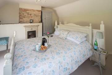 The galleried bedroom has a super-comfy 5ft king-size bed.