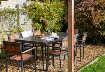 Al fresco dining in the glorious Isle of Wight sunshine?