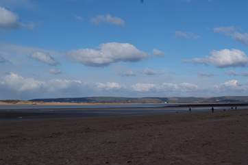 North Devon has some vast sandy beaches and excellent surf. The closest for surfing are Saunton, Croyde and Woolacombe.