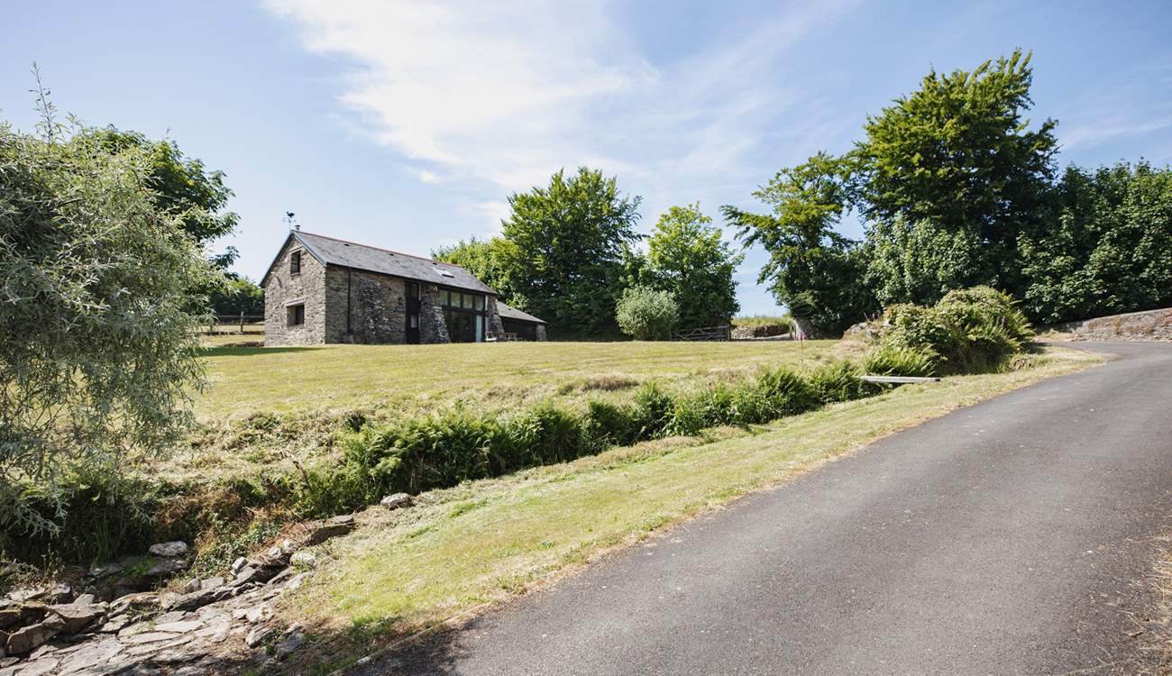 This lovely stone building has a really contemporary interior and has been presented as a true home-from-home.