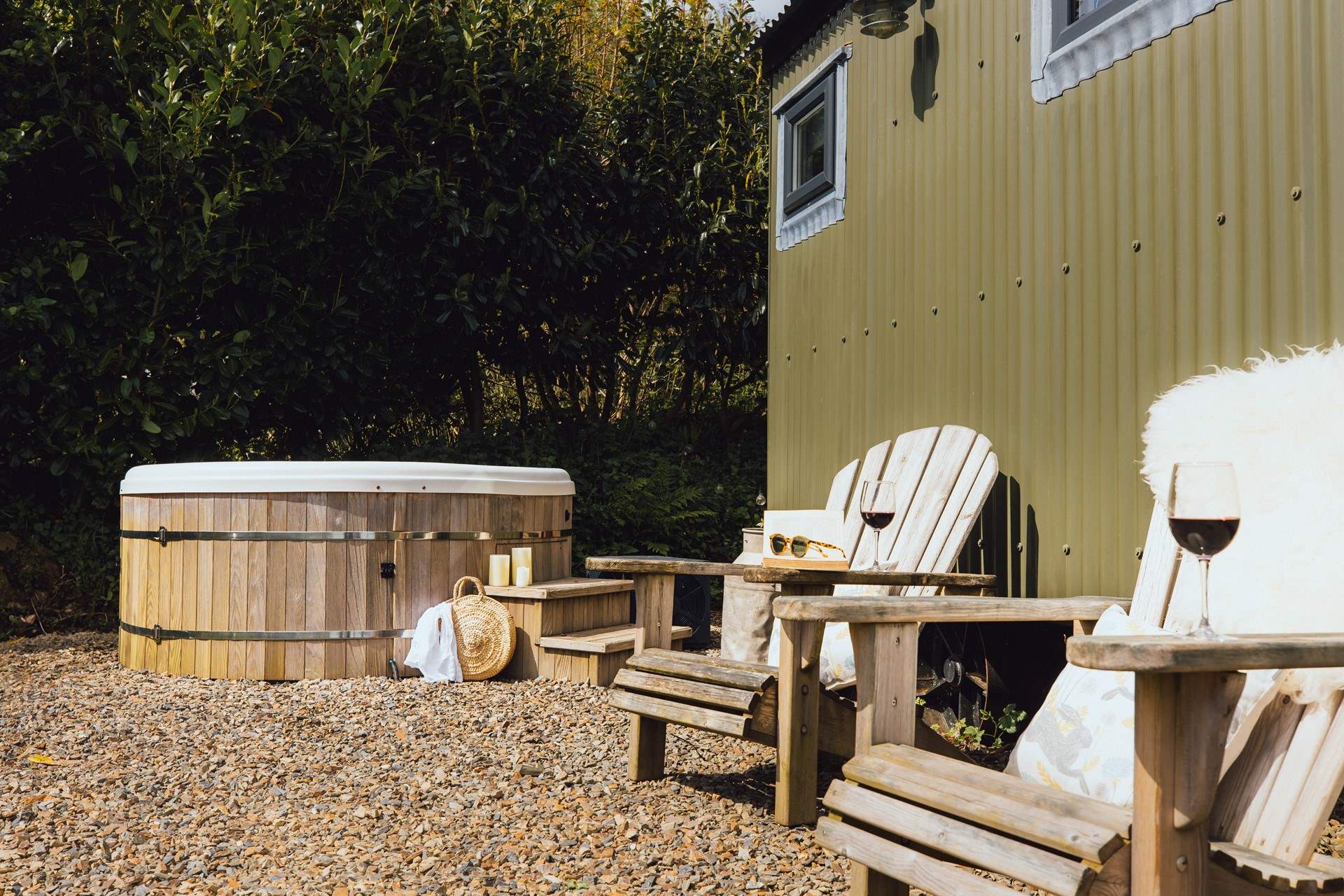 Relax and unwind in the lovely alfresco space