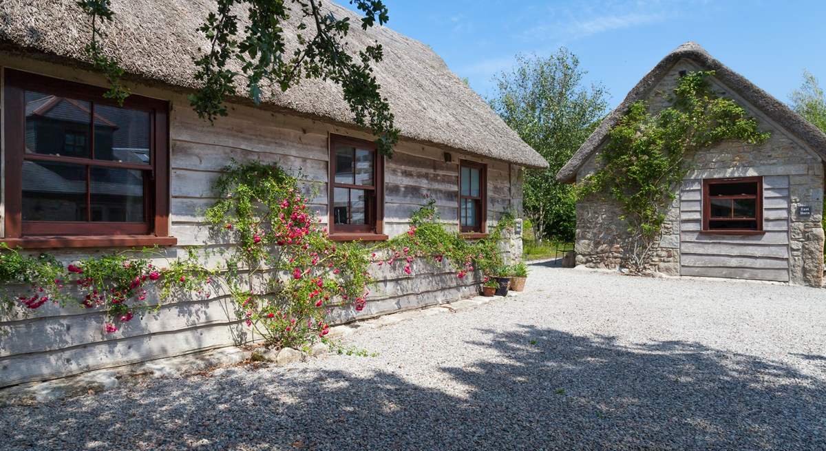 East Barn is a lovely detached Barn, located near West Barn.