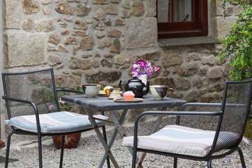 Enjoy a cup of tea whilst listening to the birdsong.