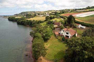 This fabulous ariel shot really does show you how close to the water you are. What a magnificent location.