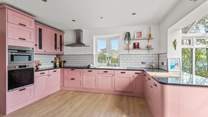 This super sociable kitchen/diner is perfect for family and friends.