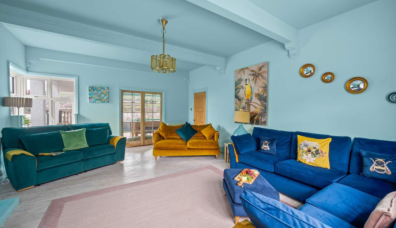 The sitting-room has oodles of space and a Smart TV so you can catch up on the latest movies.